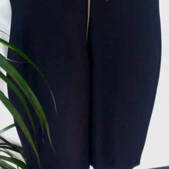 Tahari classic black dress Size M - Picture 6 of 8